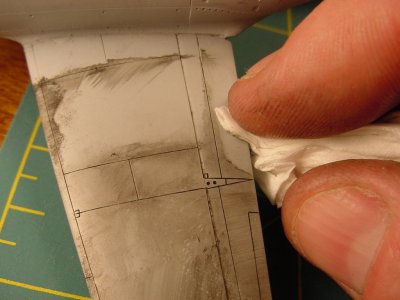 Remova com papel umido